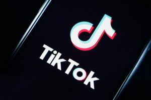 САЩ забраняват TikTok, Китай защитава компанията