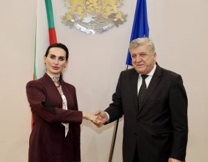Министър Манол Генов се срещна с посланика на Украйна